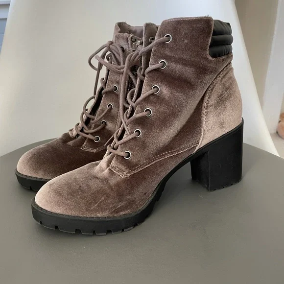 Madden Girl velour combat boots - Picture 4 of 5